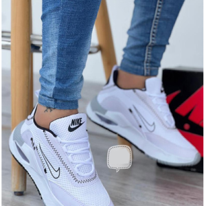 Tenis Nike Bordados Blancos